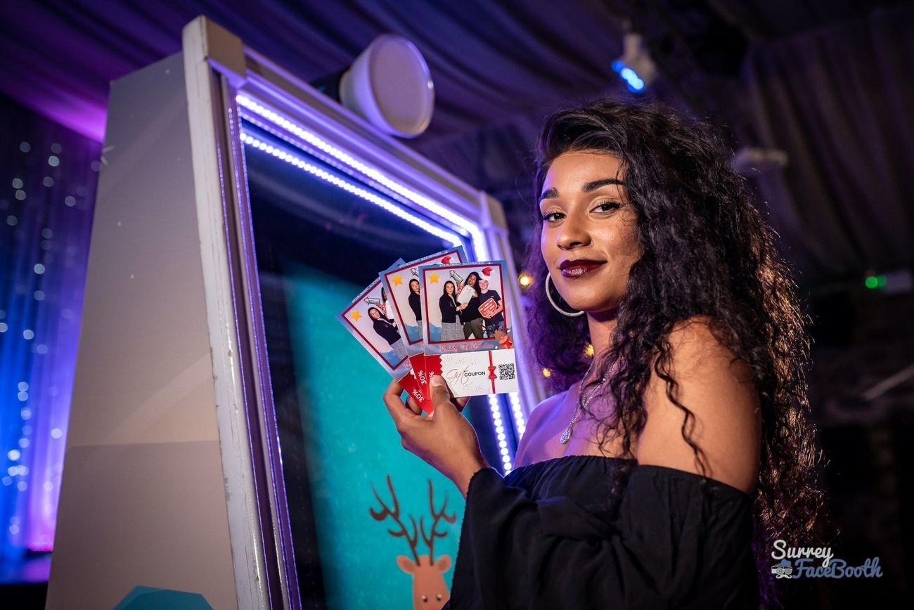 Magic Mirror Photo Booth Hire