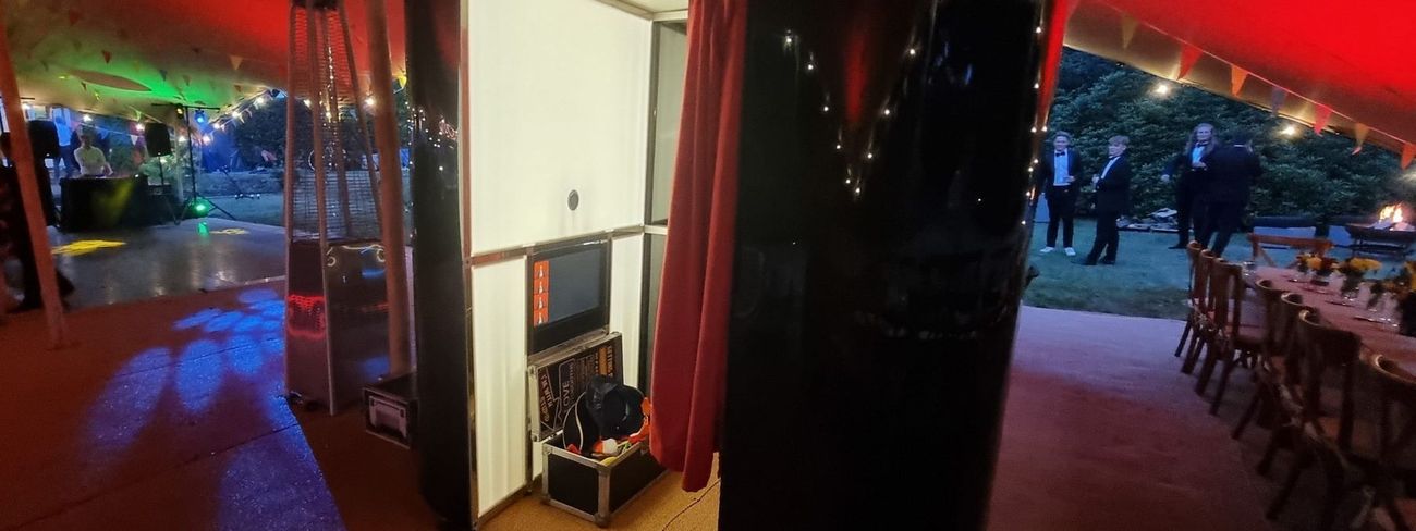 Enclosed Photo Booth Hire